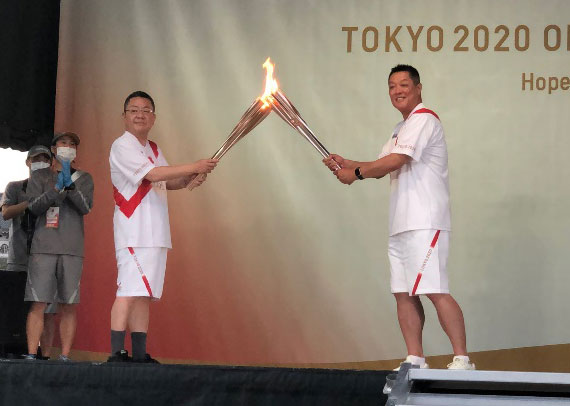 〔イベント報告〕５月２３日東京２０２０オリンピック 聖火リレー(姫路市)に球団オーナー眞鍋政義が参加しました