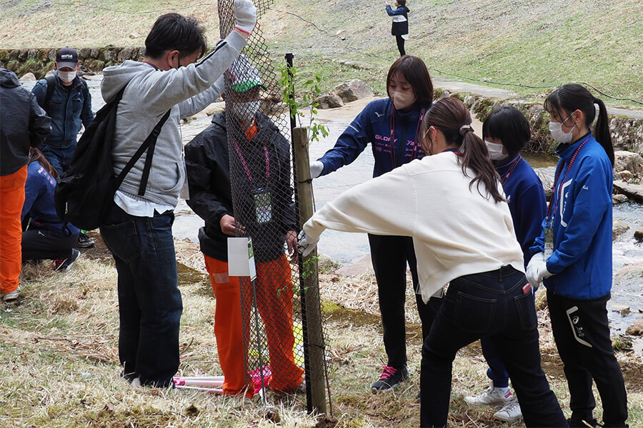 ヴィクトリーナの森（宍粟市）で第1回 植樹事業を実施