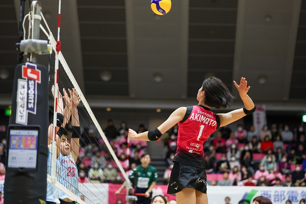 選手をもっと近くで観たい人は1階席！